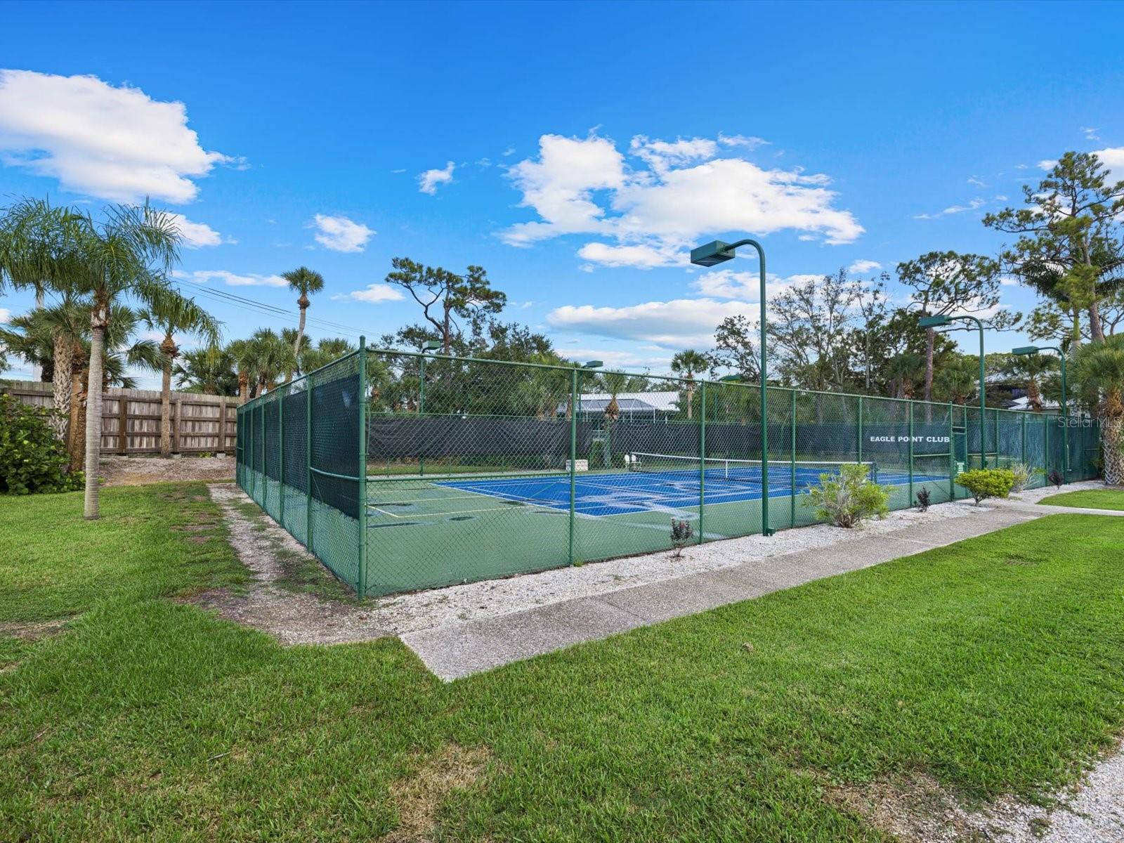 EAGLE POINT CLUB THE - Residential