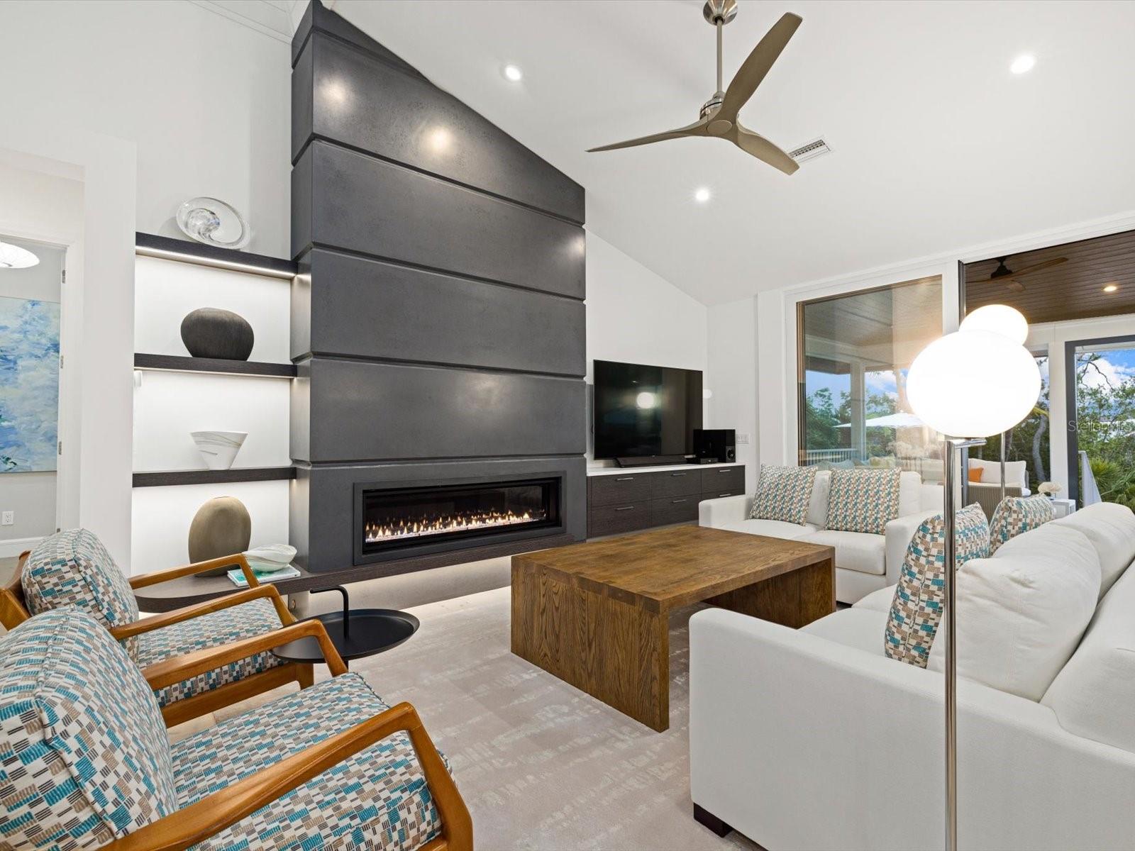 EAGLE POINT CLUB THE - Residential