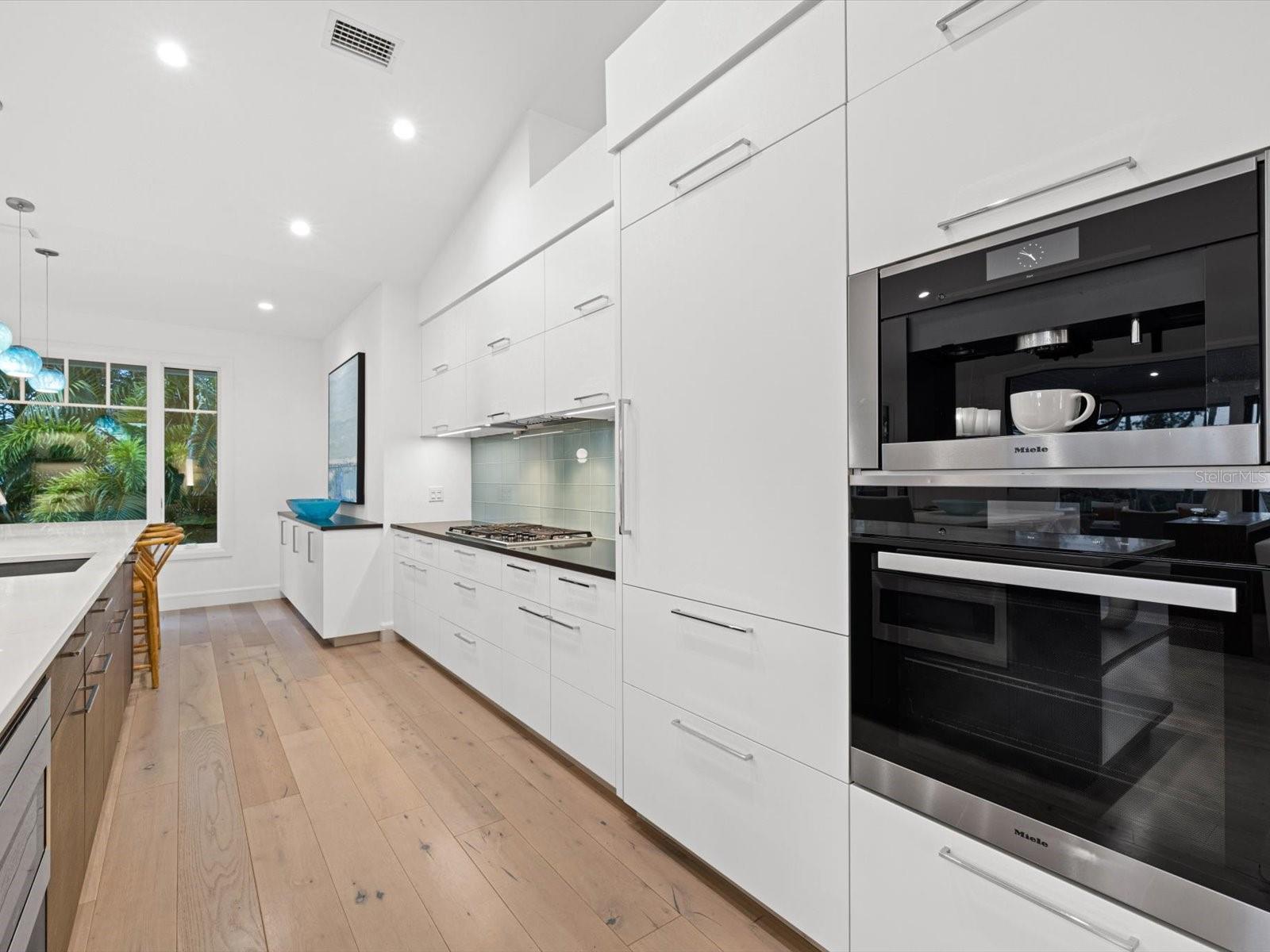 EAGLE POINT CLUB THE - Residential