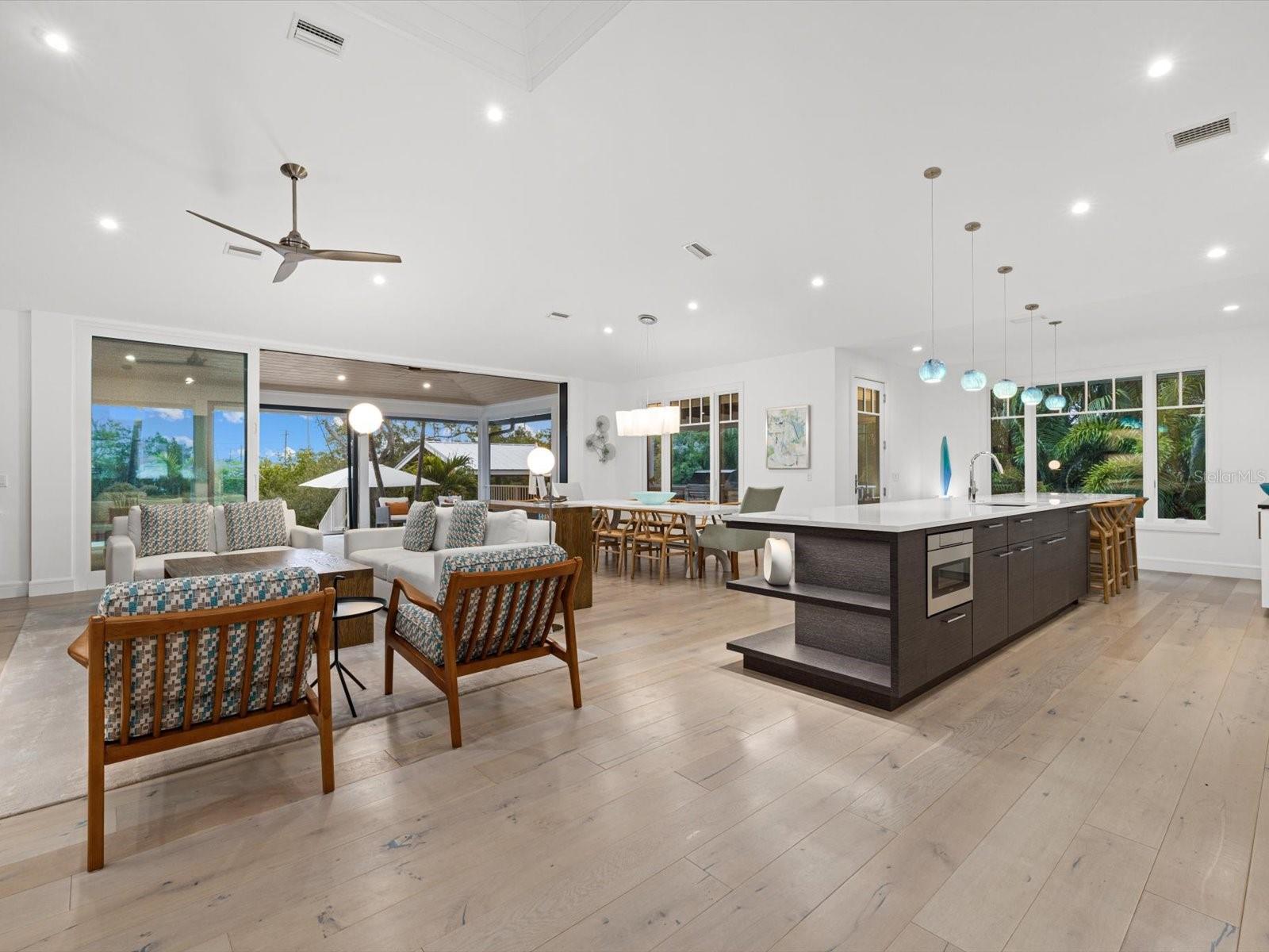 EAGLE POINT CLUB THE - Residential