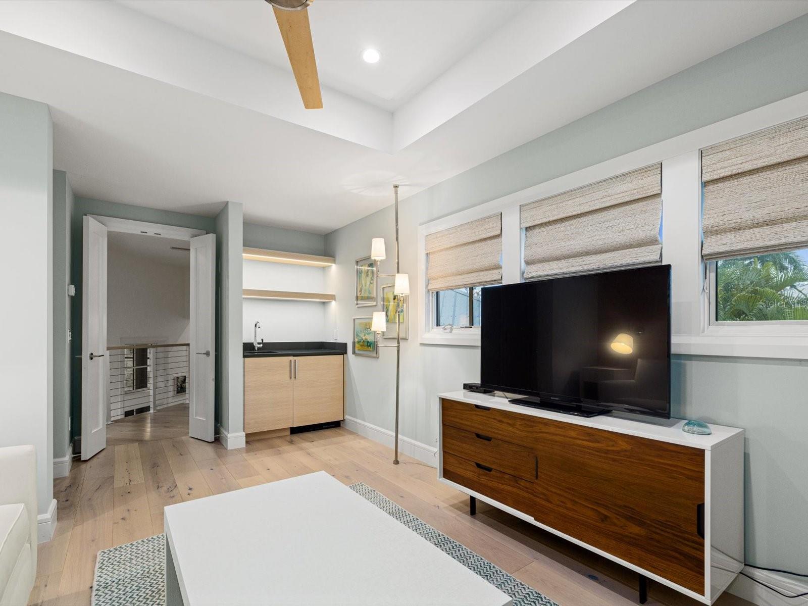 EAGLE POINT CLUB THE - Residential