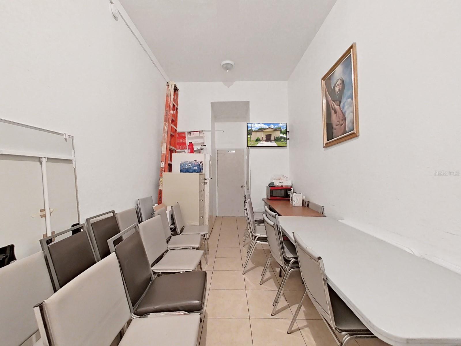 EASTERN HEIGHTS - Commercial Sale