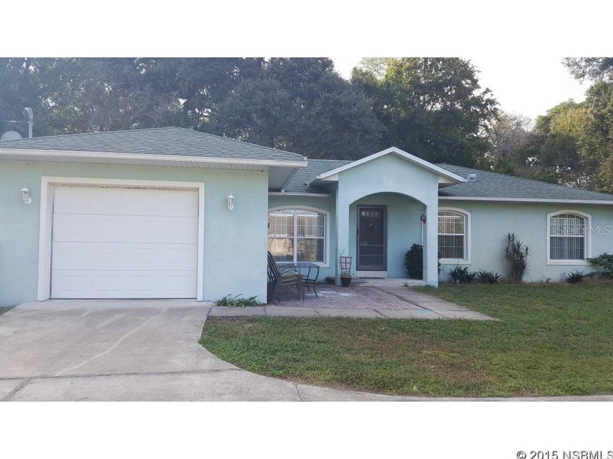 "PRE_FORECLOSURE" - Short Sale contracts subject to 3rd Party Approval. Very cute family home in the heart of Oak Hill. 3 bedrooms 2 baths on a nice size lot. ;3rd Party Gr Com Reqd