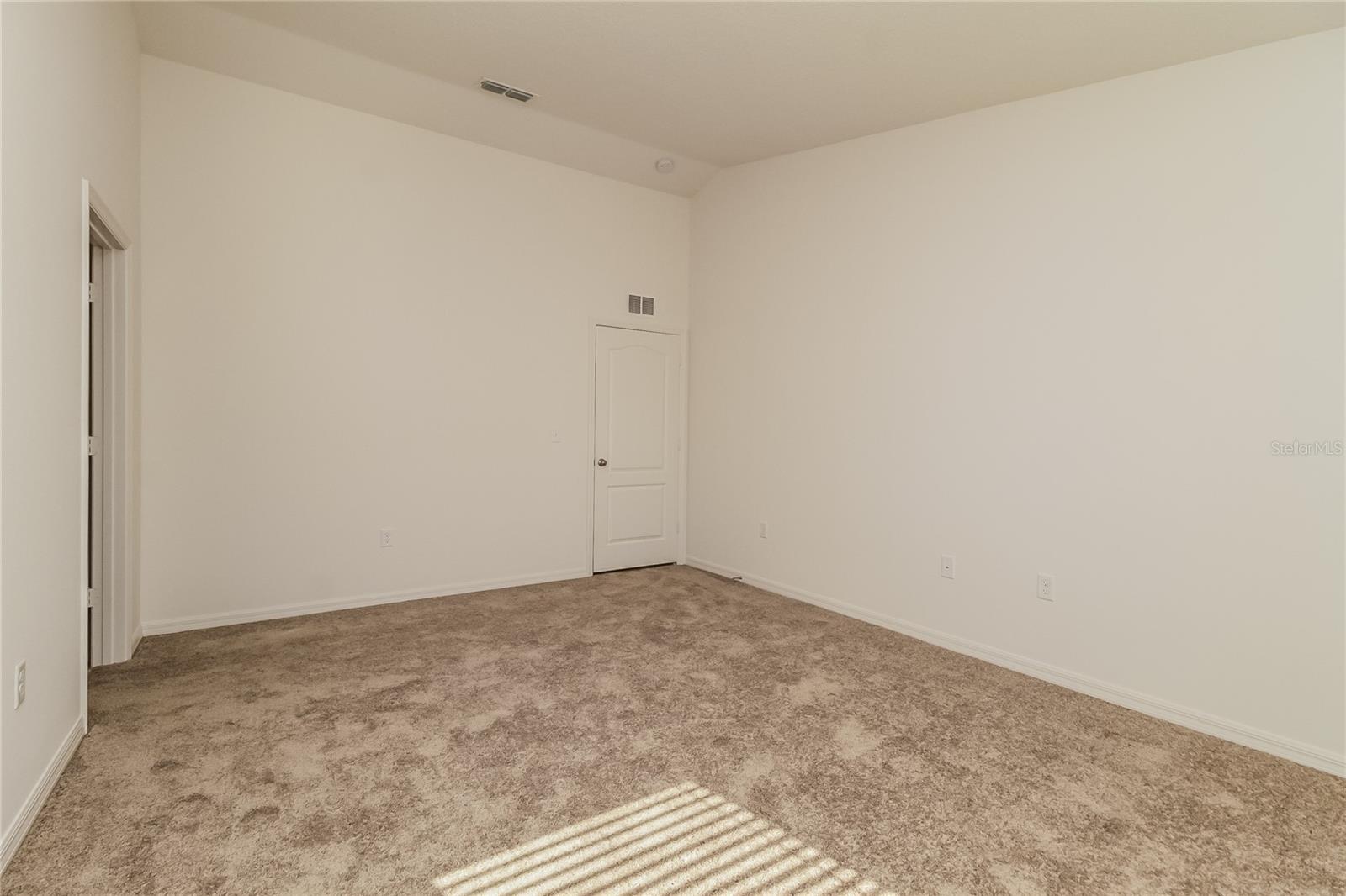 MEADOW RDG/GRAND ISLAND PH 2 - Residential Lease