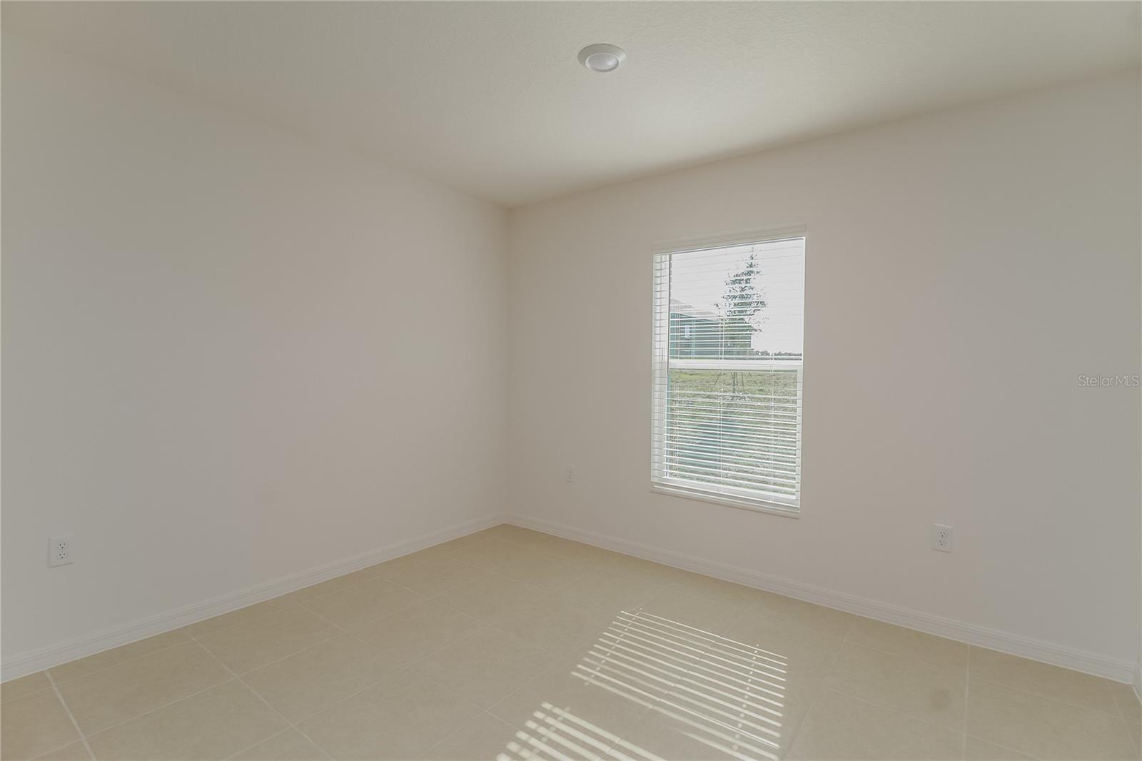 MEADOW RDG/GRAND ISLAND PH 2 - Residential Lease