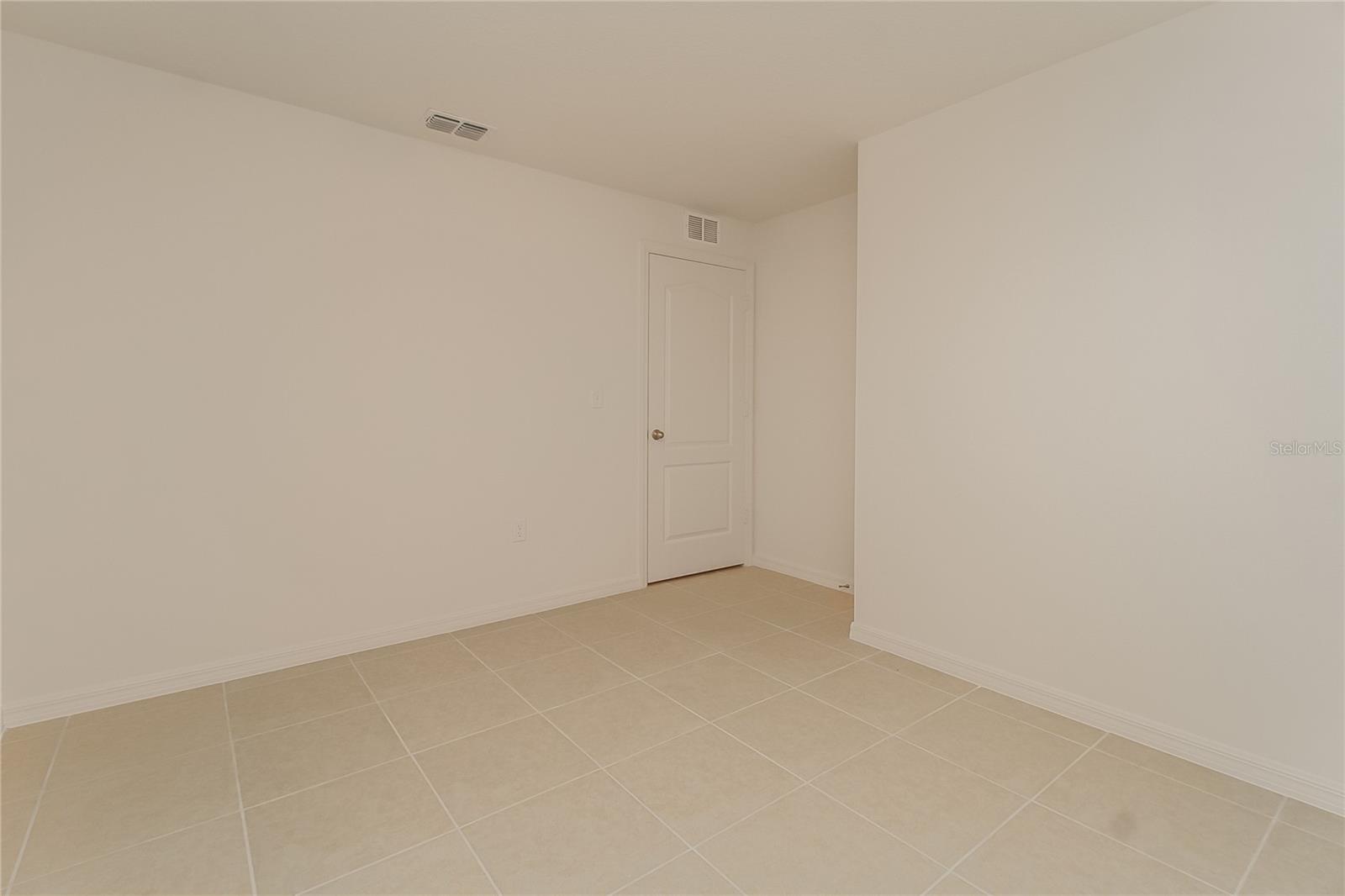 MEADOW RDG/GRAND ISLAND PH 2 - Residential Lease