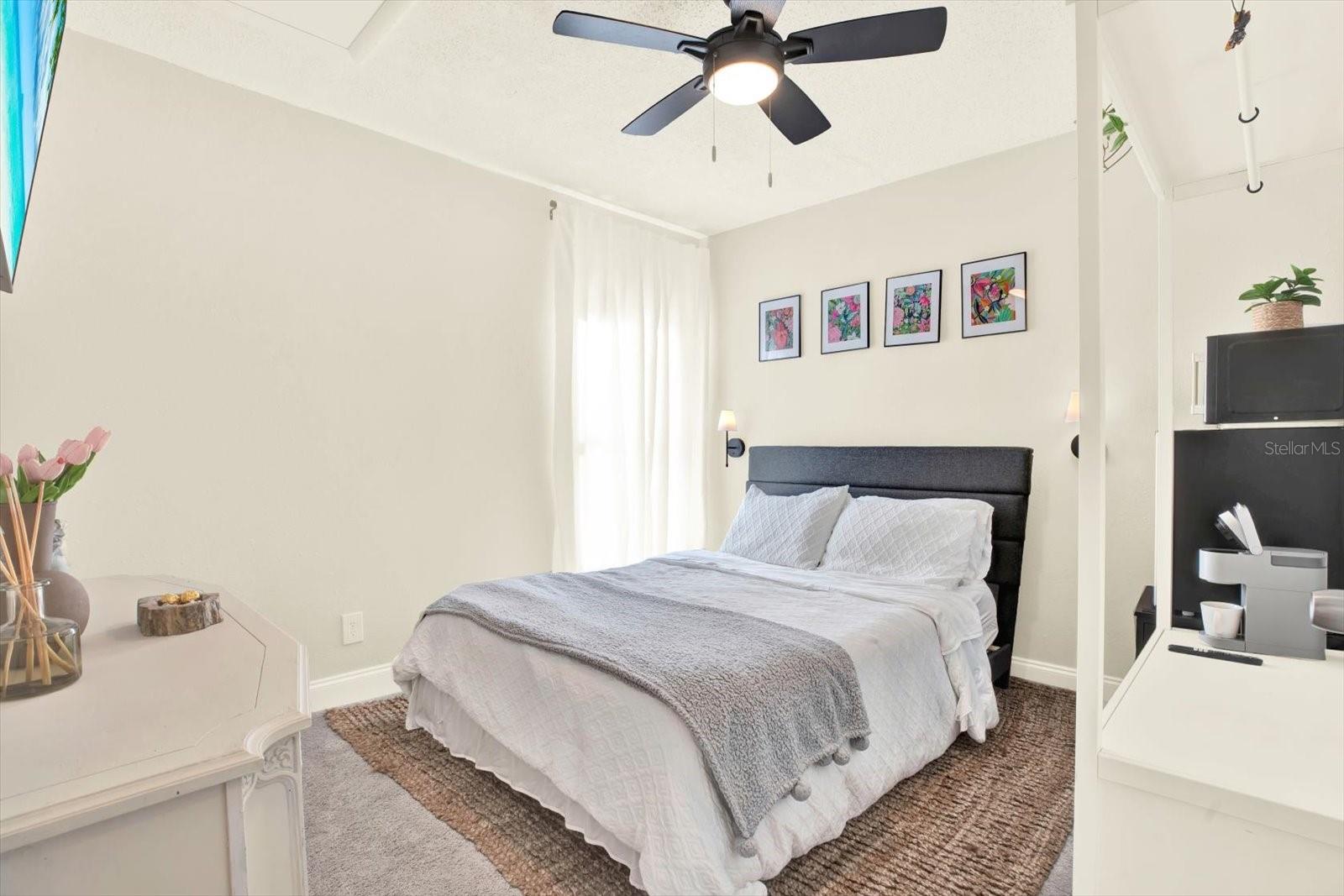 HODGES SHADY GROVE - Residential