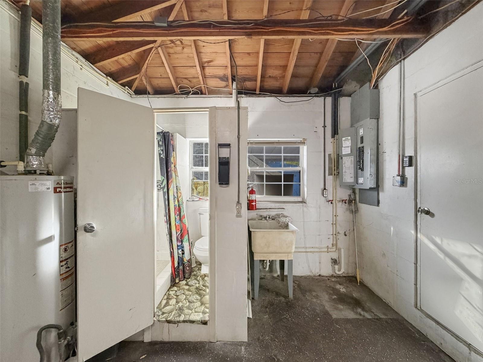 SKY CREST UNIT 3 - Residential