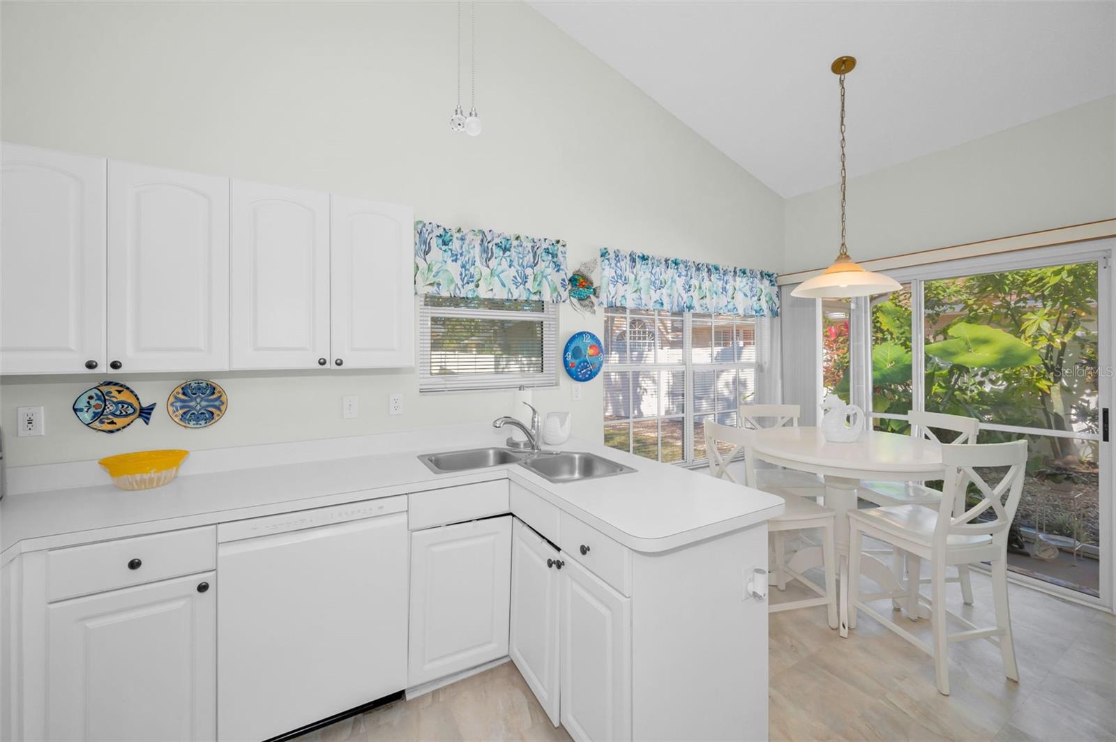 OVERLOOK - Residential