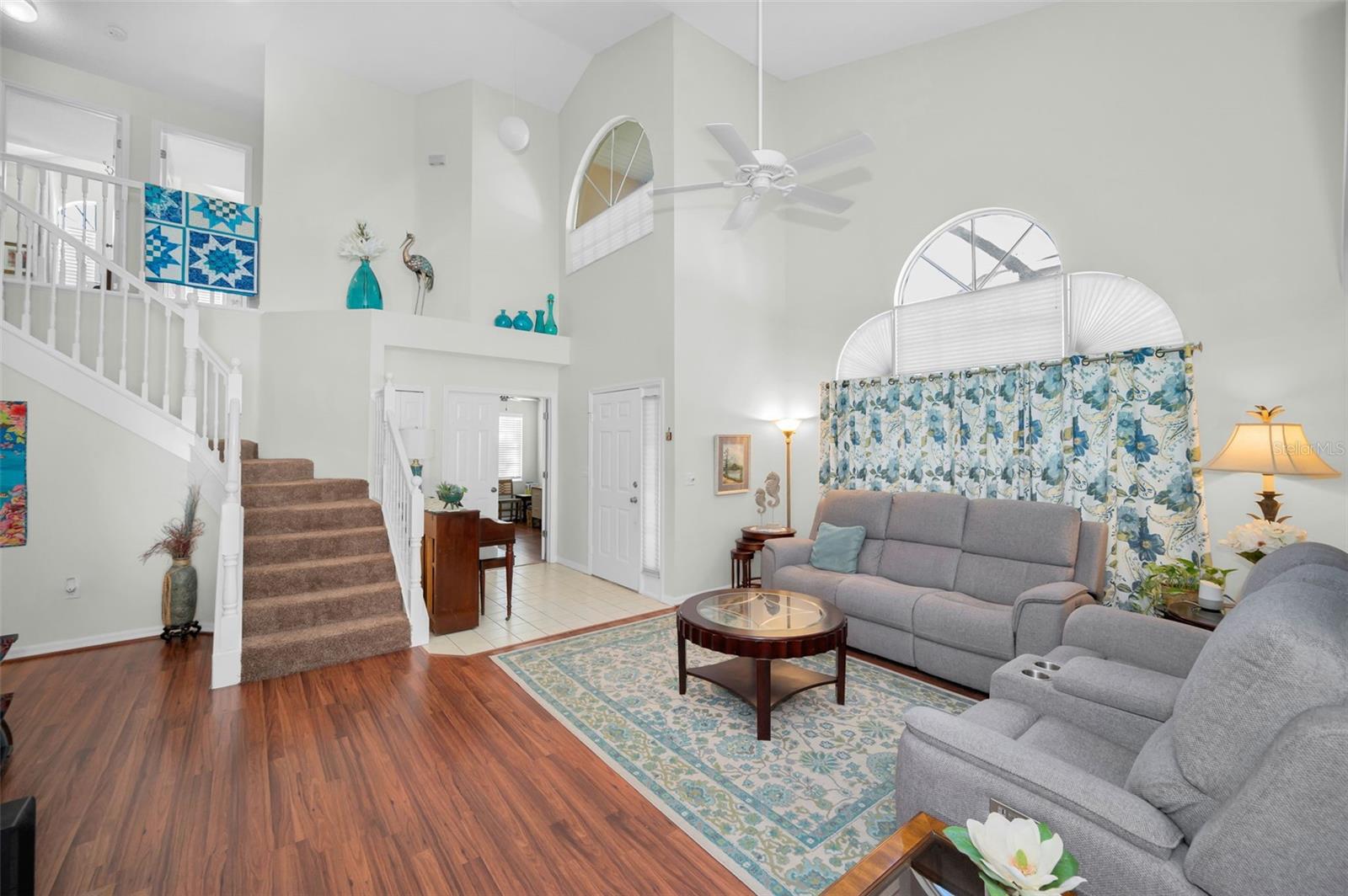 OVERLOOK - Residential