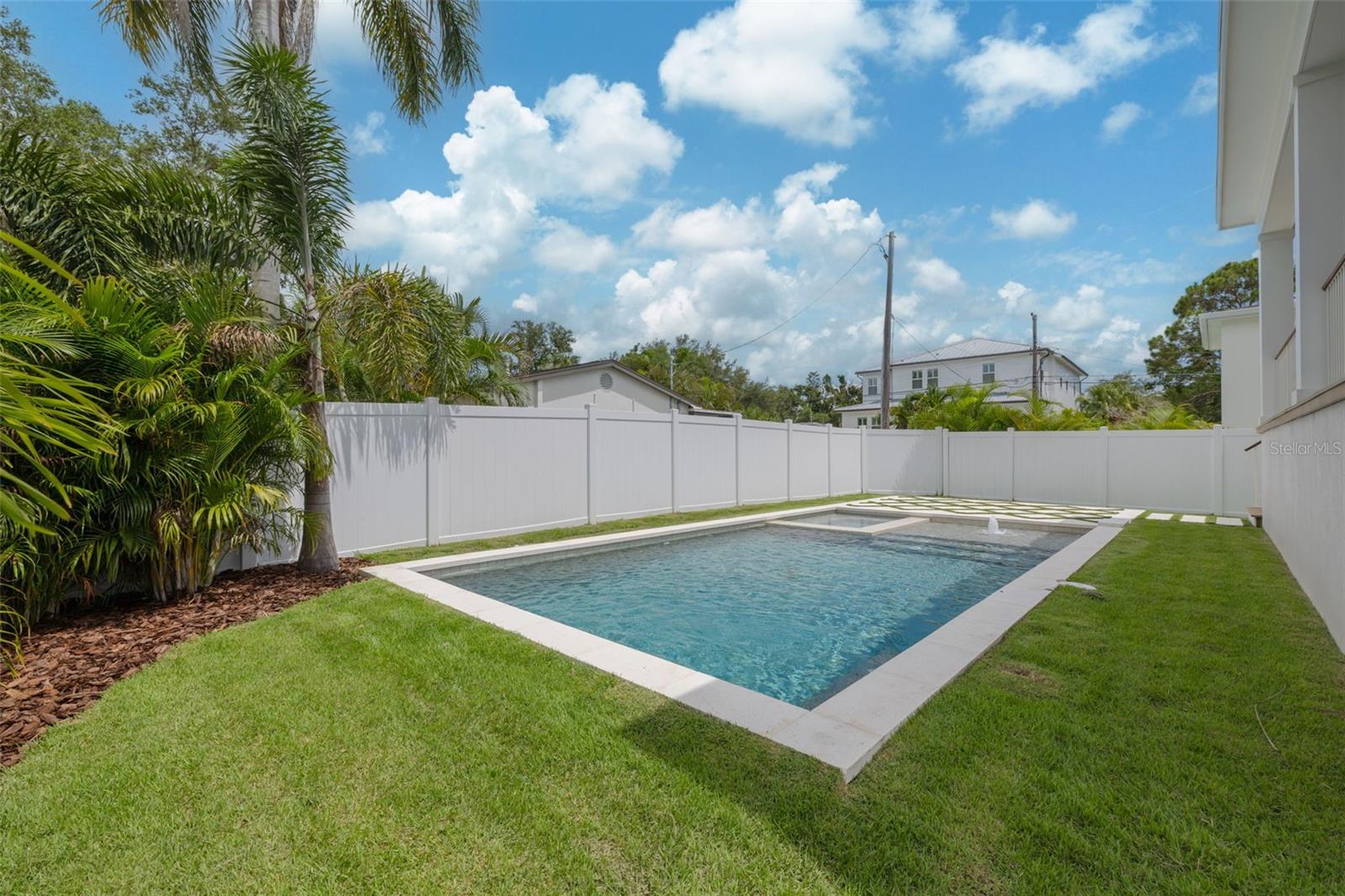 SNELL ISLE BRIGHTBAY - Residential