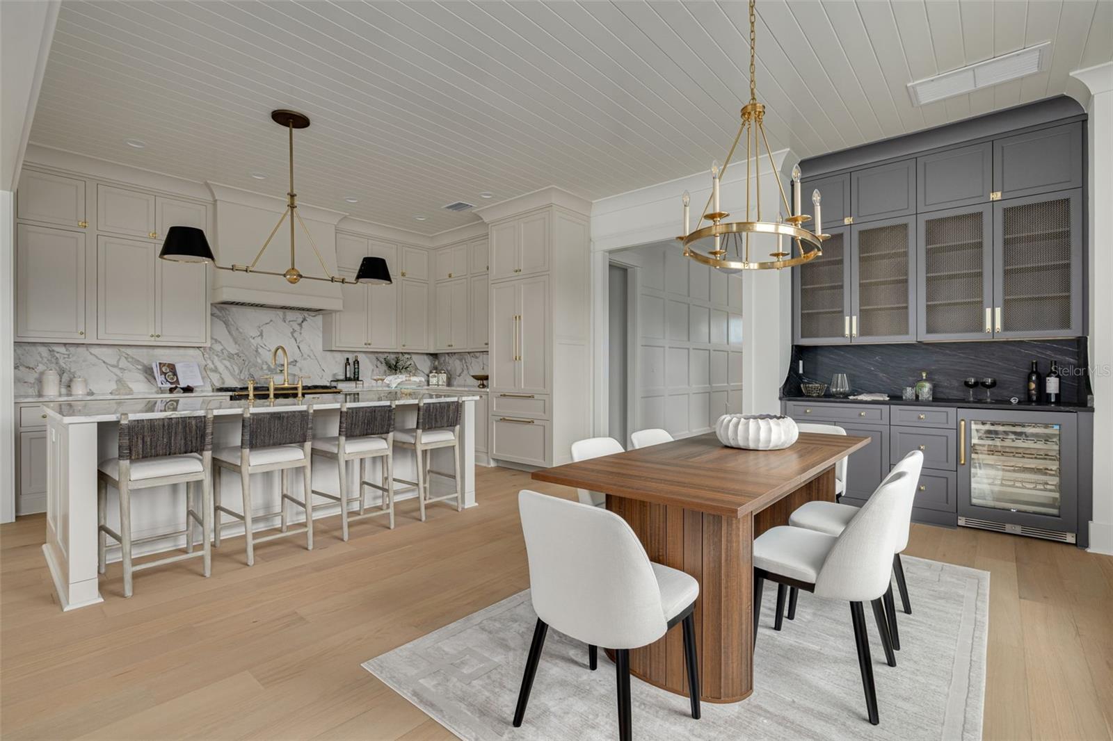 SNELL ISLE BRIGHTBAY - Residential