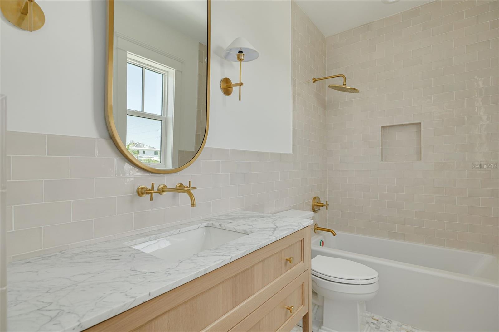 SNELL ISLE BRIGHTBAY - Residential