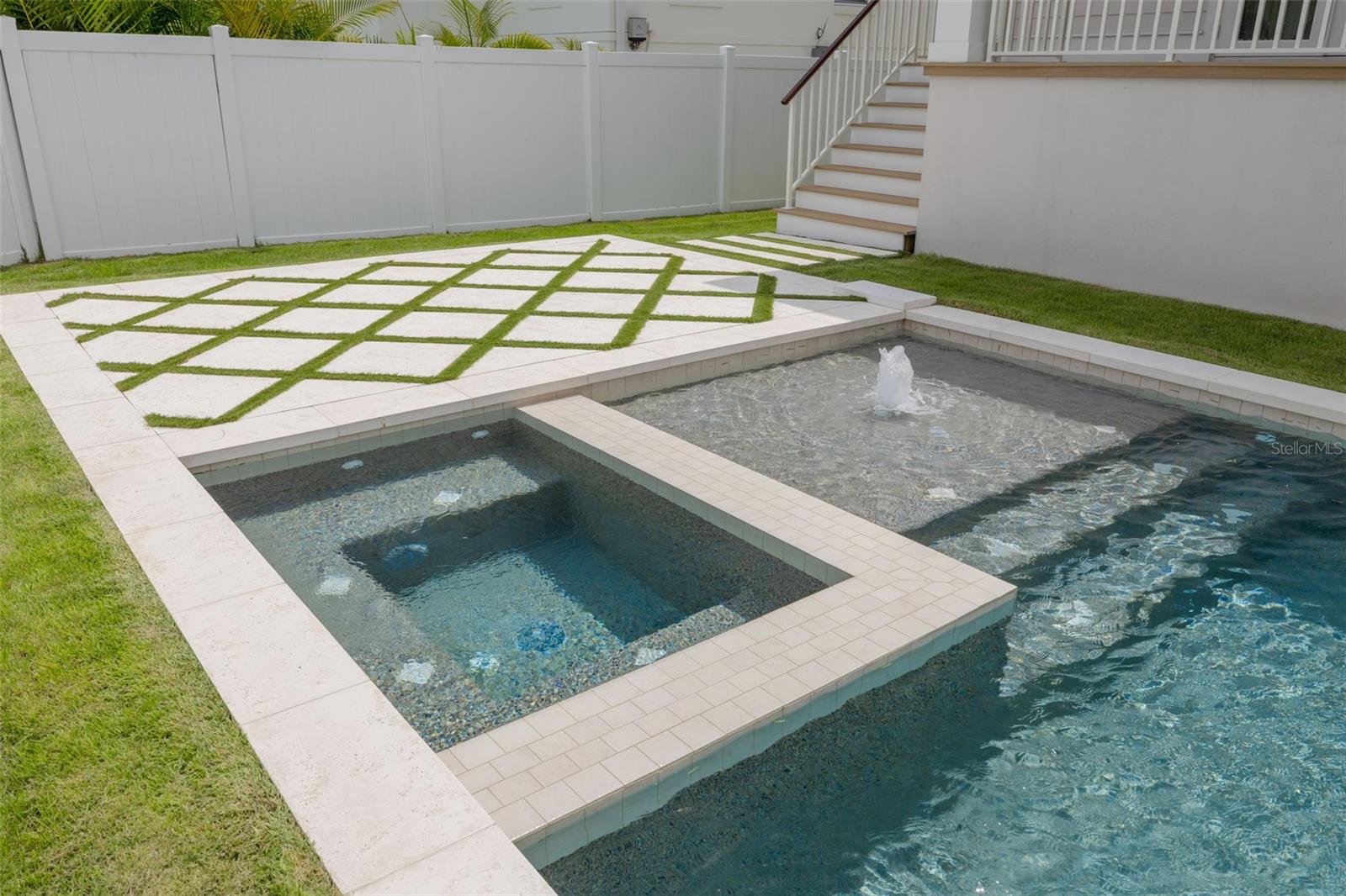 SNELL ISLE BRIGHTBAY - Residential