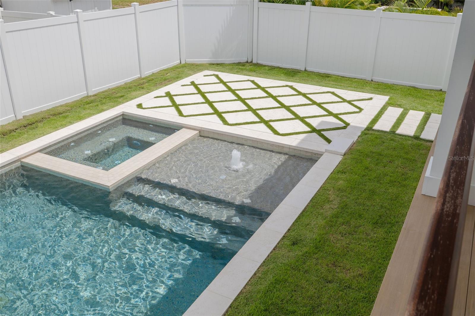 SNELL ISLE BRIGHTBAY - Residential