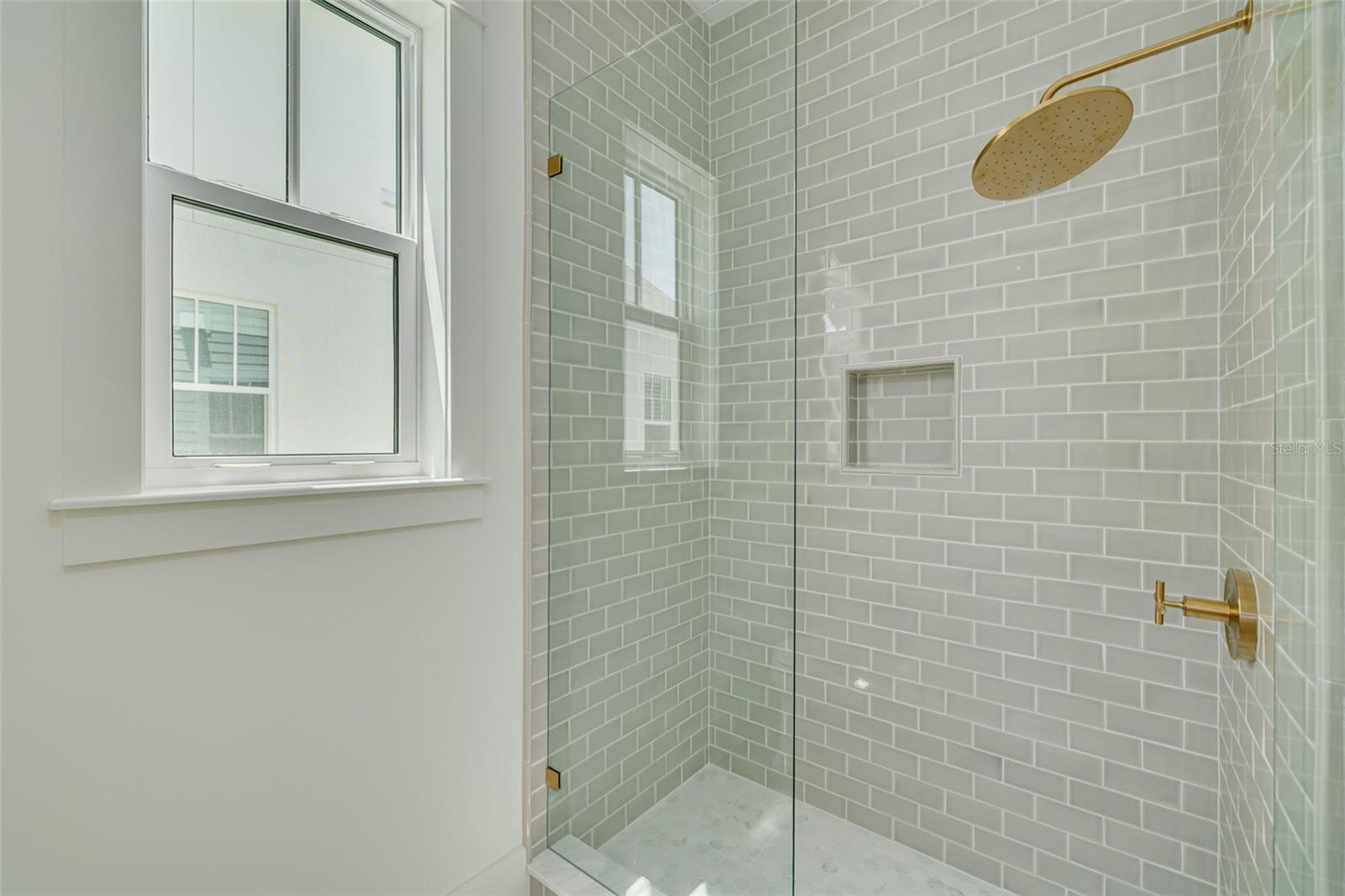 SNELL ISLE BRIGHTBAY - Residential