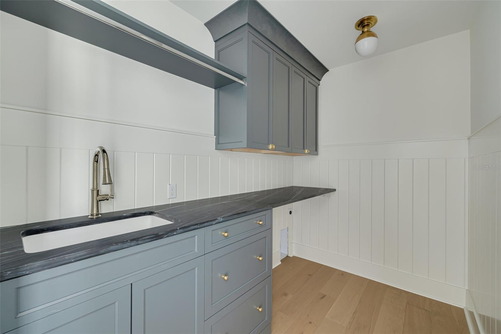 SNELL ISLE BRIGHTBAY - Residential