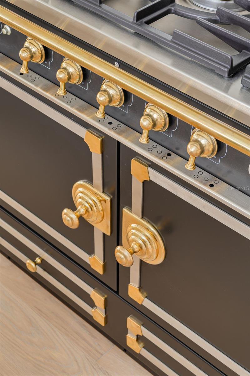 SNELL ISLE BRIGHTBAY - Residential