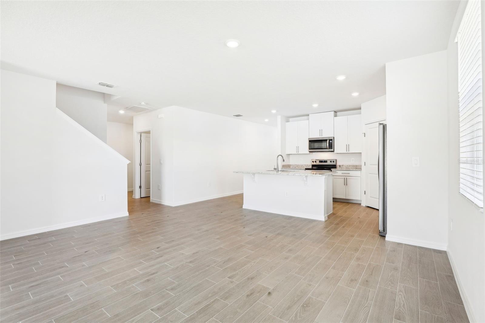 2097 ROSEWOOD DRIVE