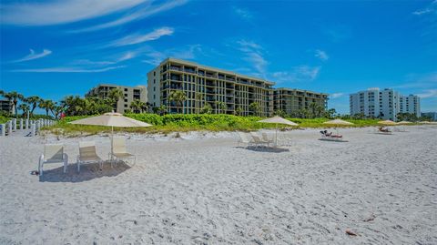 A home in LONGBOAT KEY