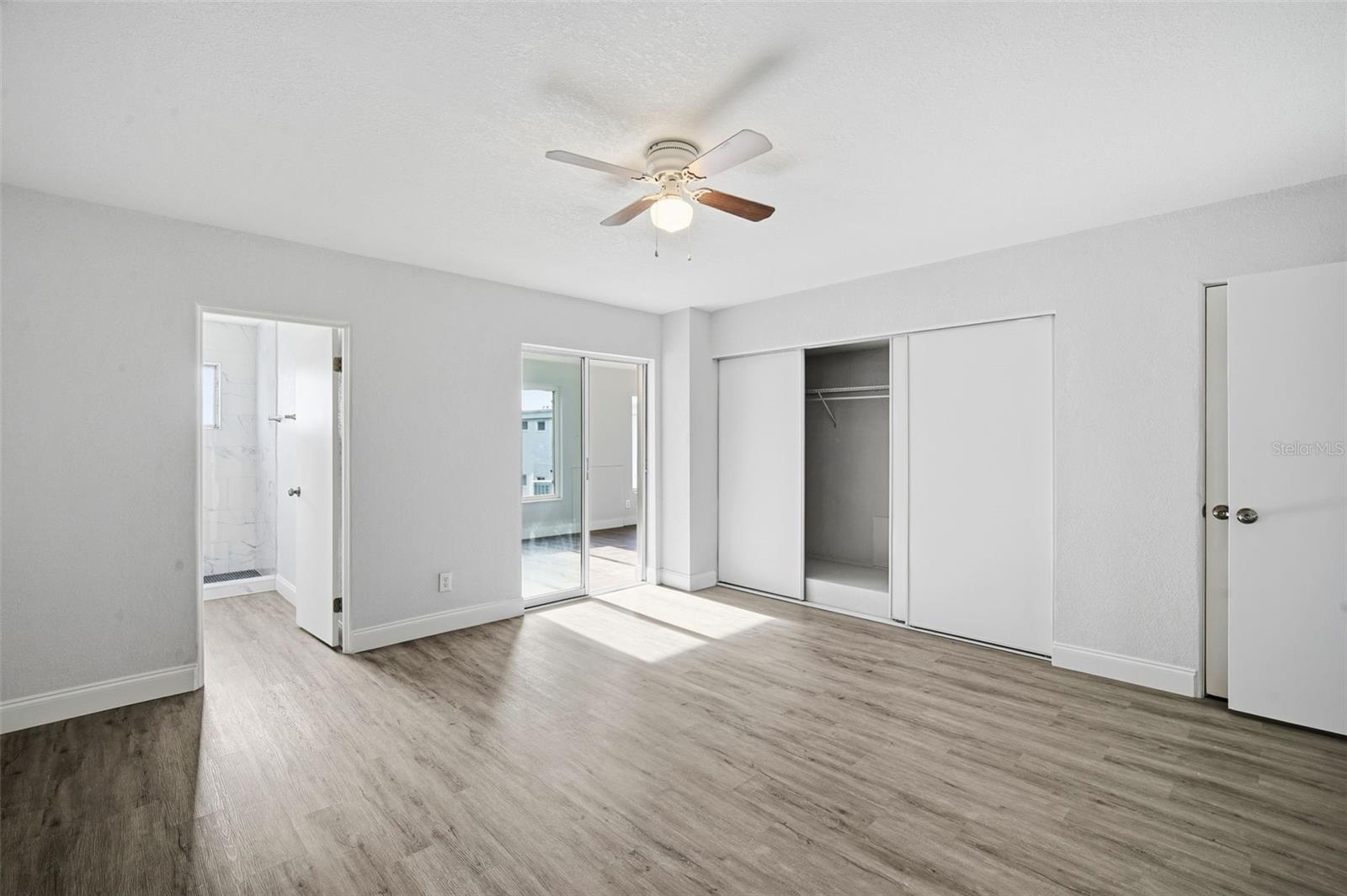 ON TOP OF THE WORLD - Residential