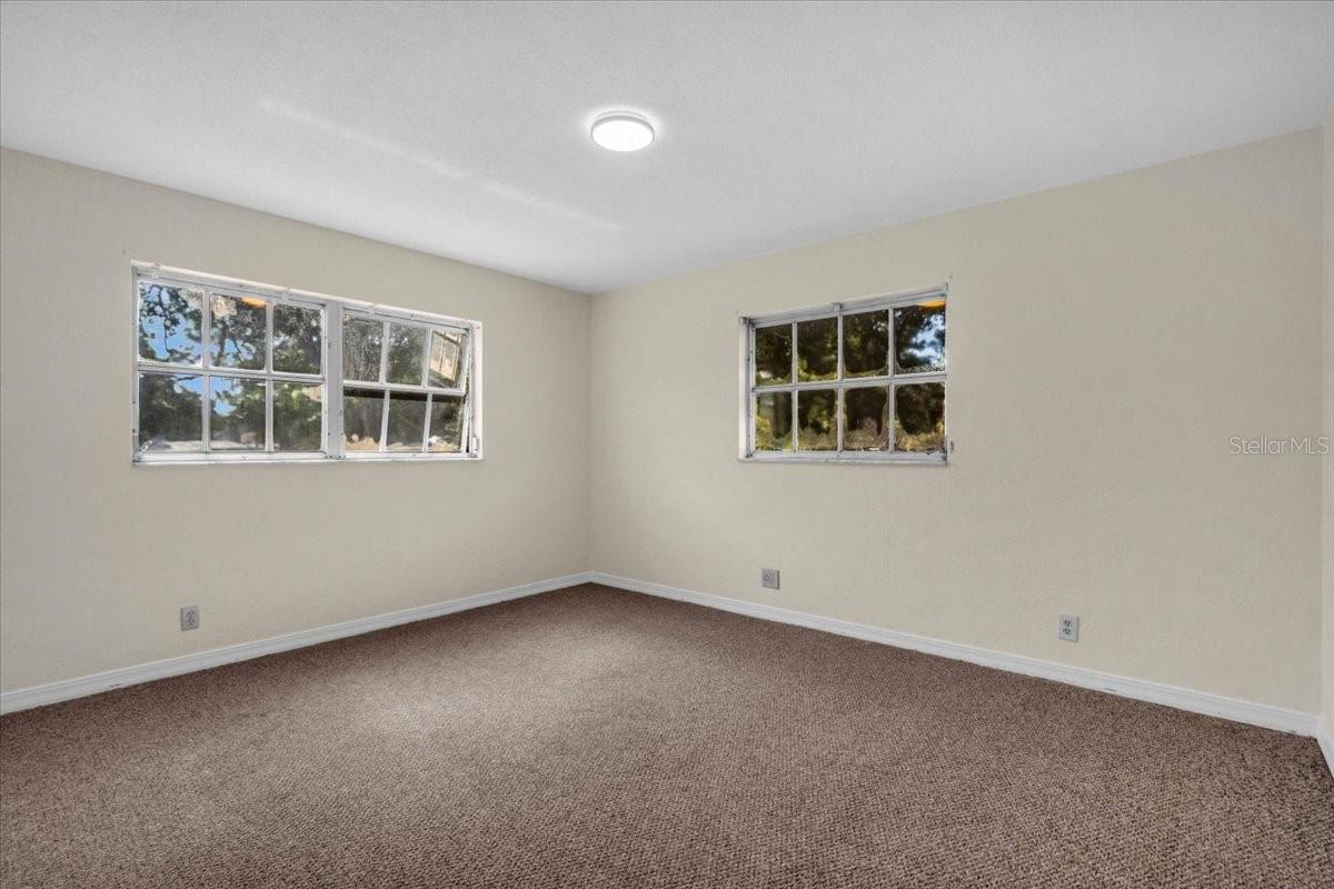 PINE LAKE PARK - Residential Income