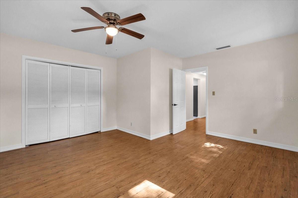 PINE LAKE PARK - Residential Income