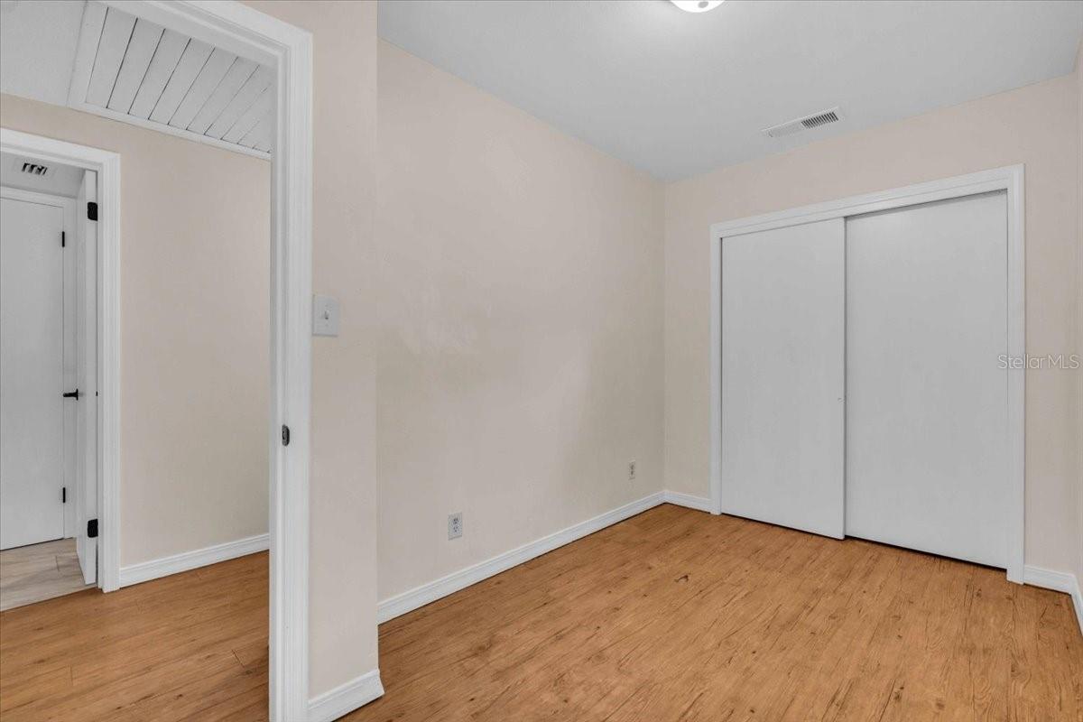 PINE LAKE PARK - Residential Income