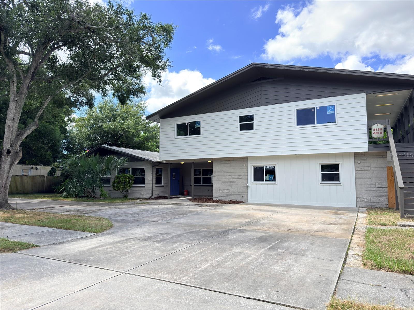 PINE LAKE PARK - Residential Income