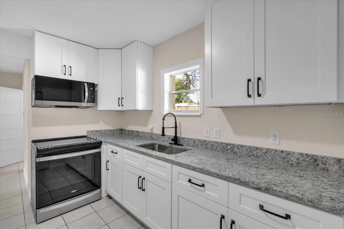 PINE LAKE PARK - Residential Income