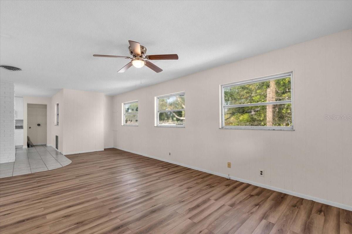 PINE LAKE PARK - Residential Income