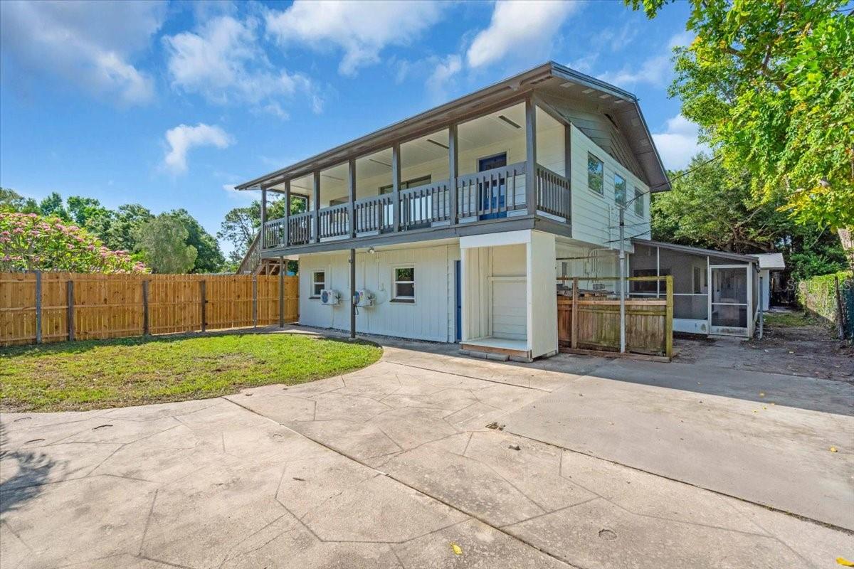 PINE LAKE PARK - Residential Income