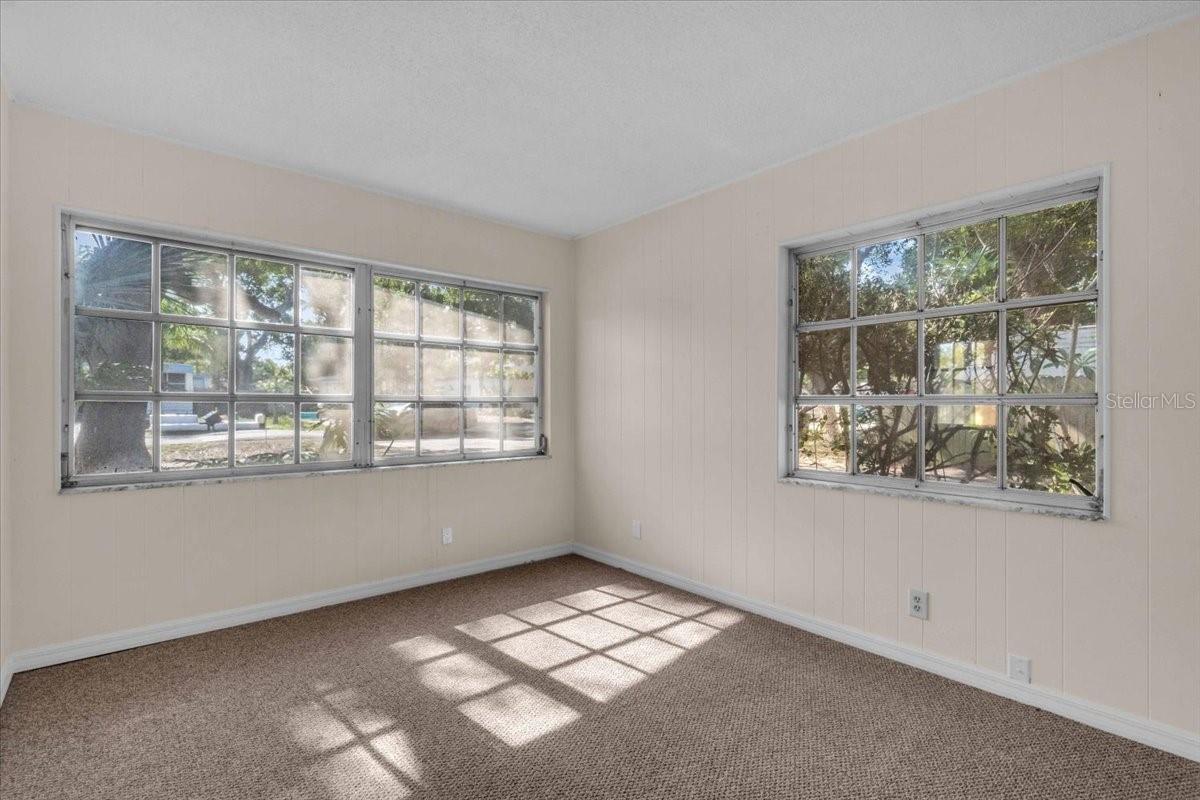 PINE LAKE PARK - Residential Income