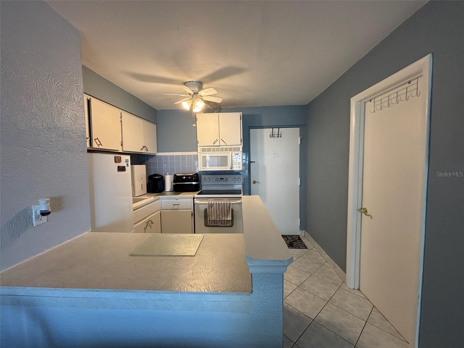 BEACH CLUB CONDO MOTEL - Residential