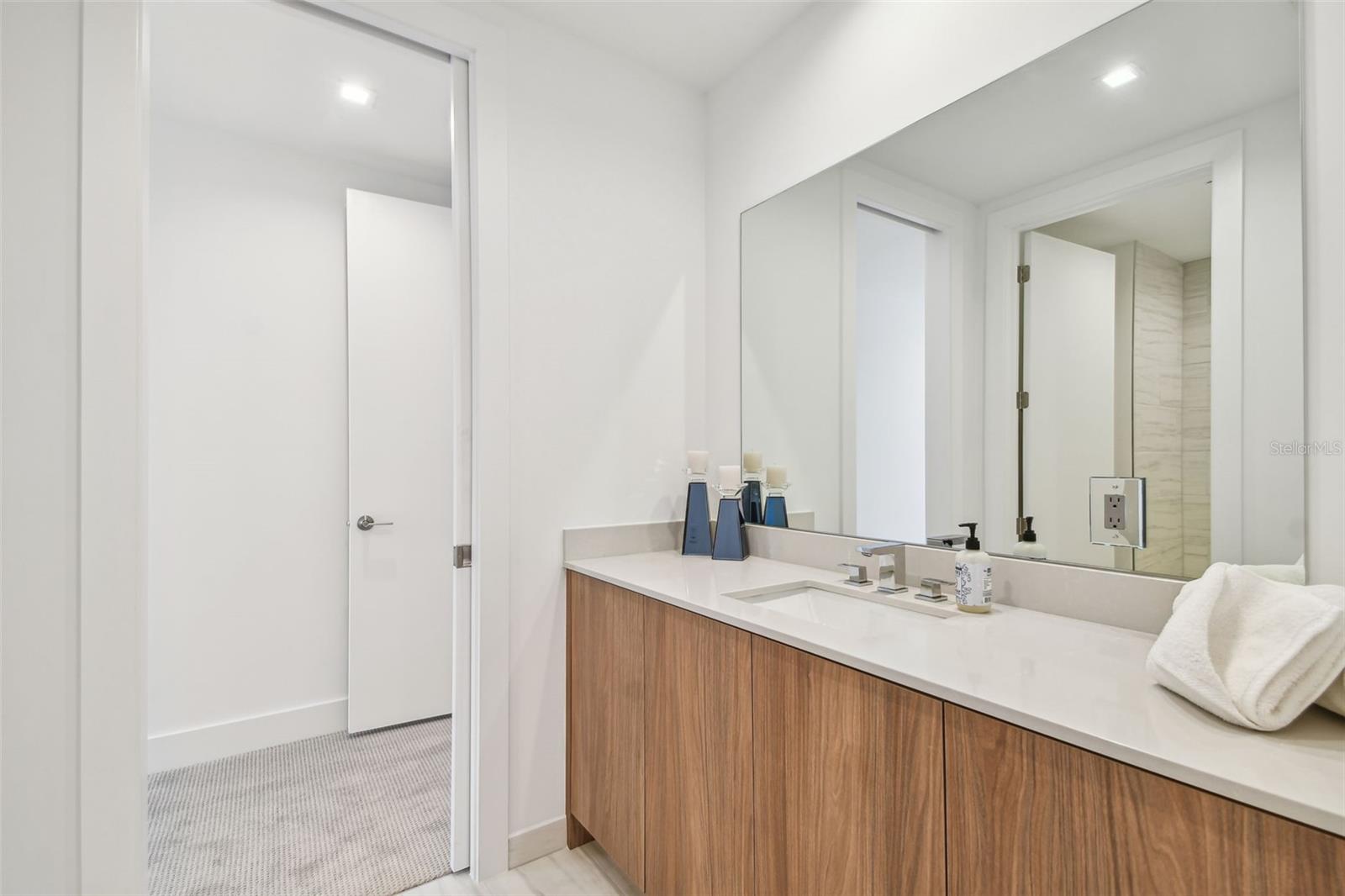 MARINA POINTE - Residential