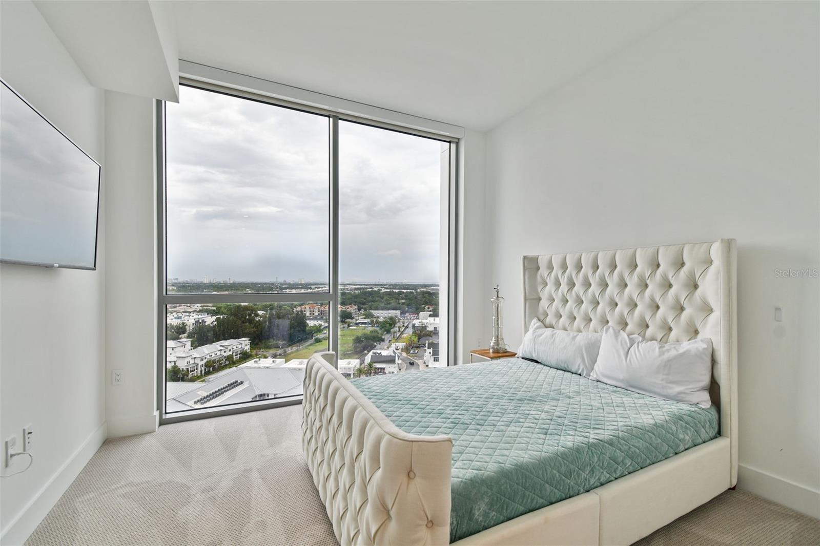 MARINA POINTE - Residential