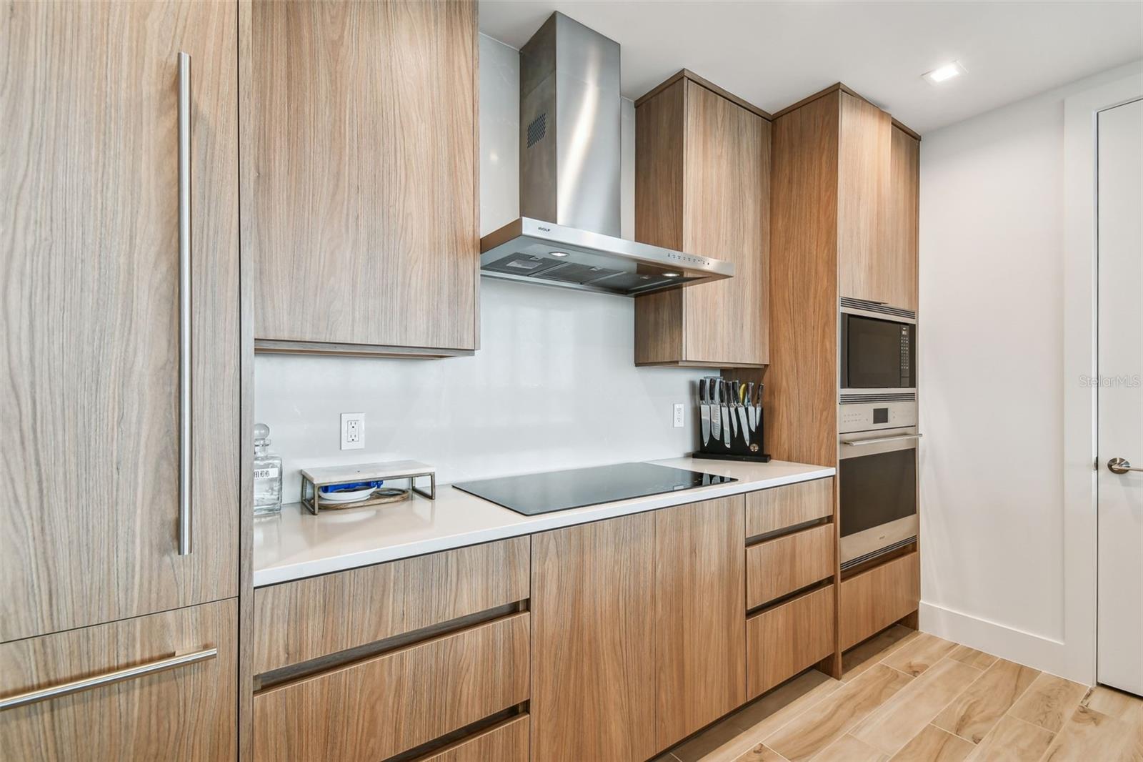 MARINA POINTE - Residential