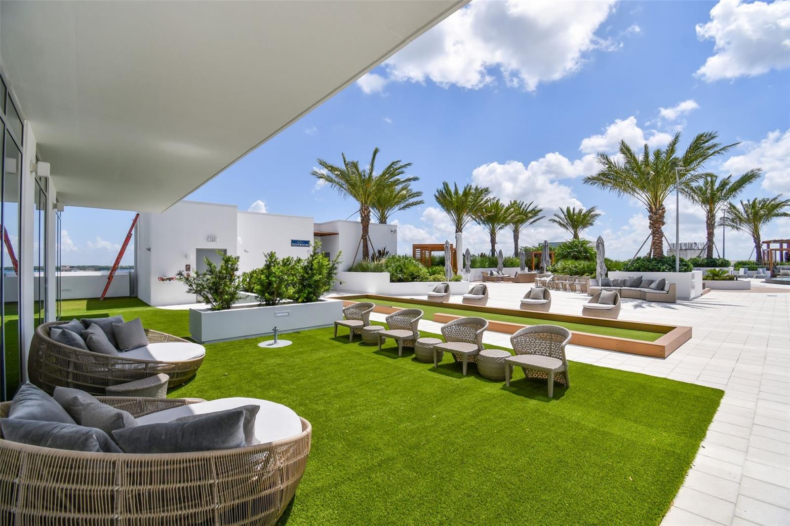 MARINA POINTE - Residential
