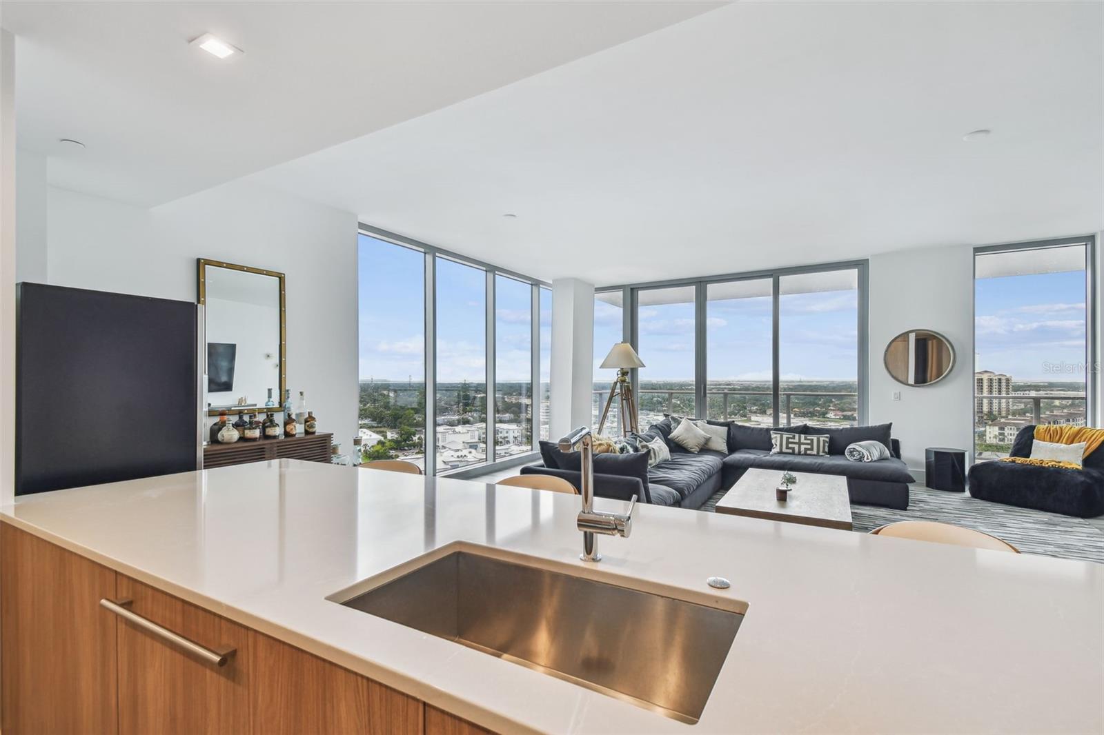 MARINA POINTE - Residential