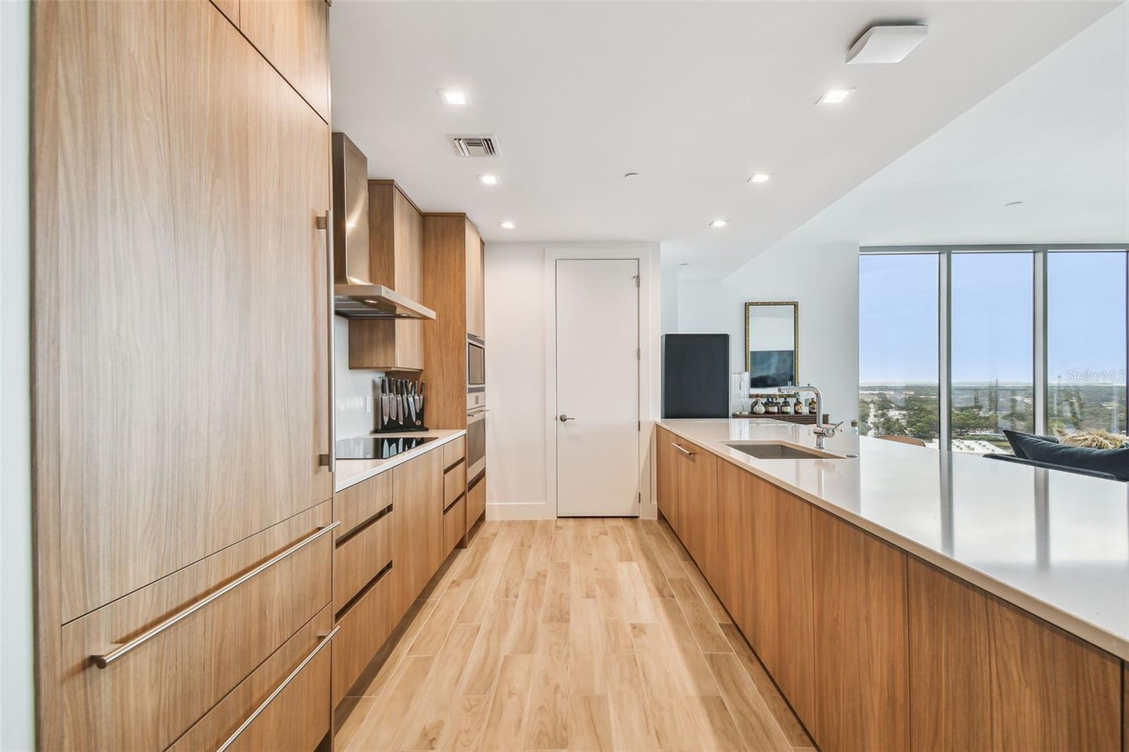 MARINA POINTE - Residential