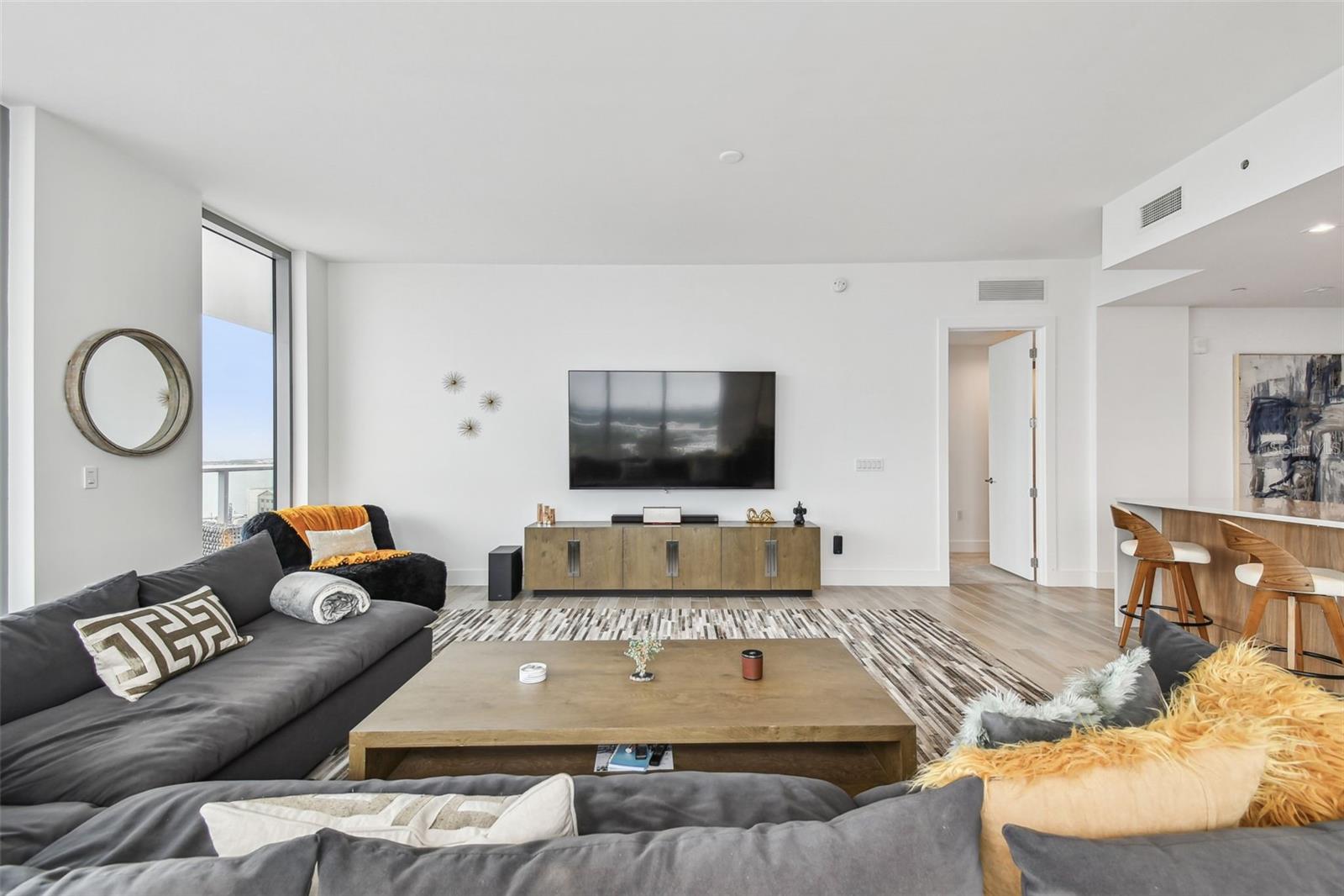 MARINA POINTE - Residential