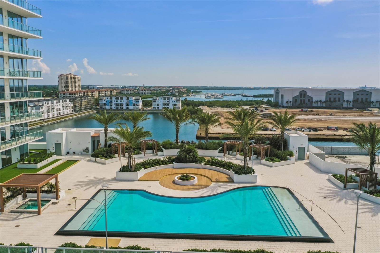 MARINA POINTE - Residential
