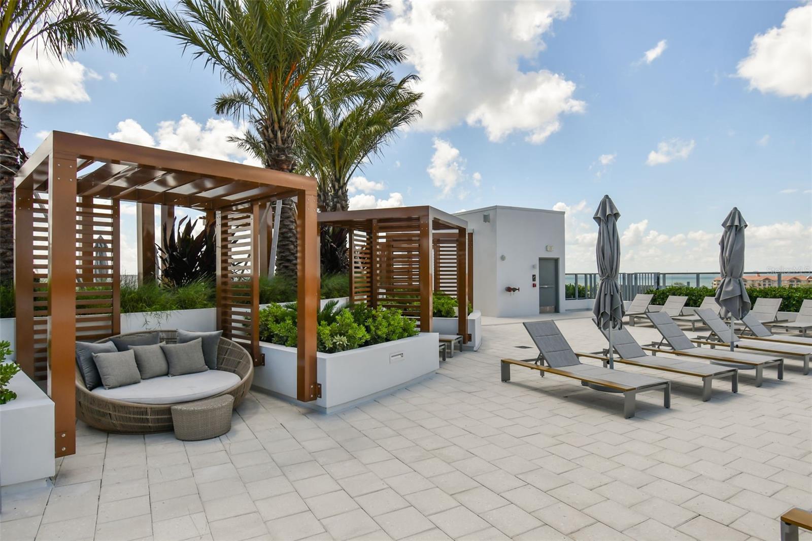 MARINA POINTE - Residential
