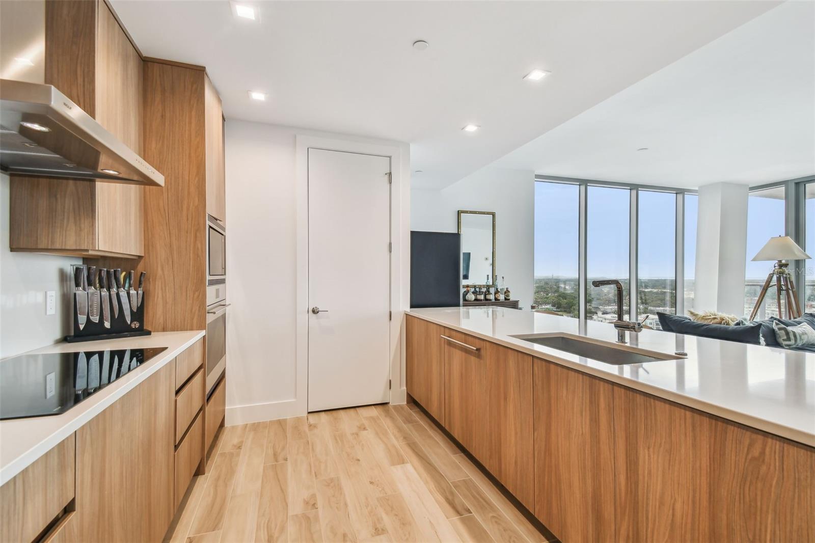 MARINA POINTE - Residential