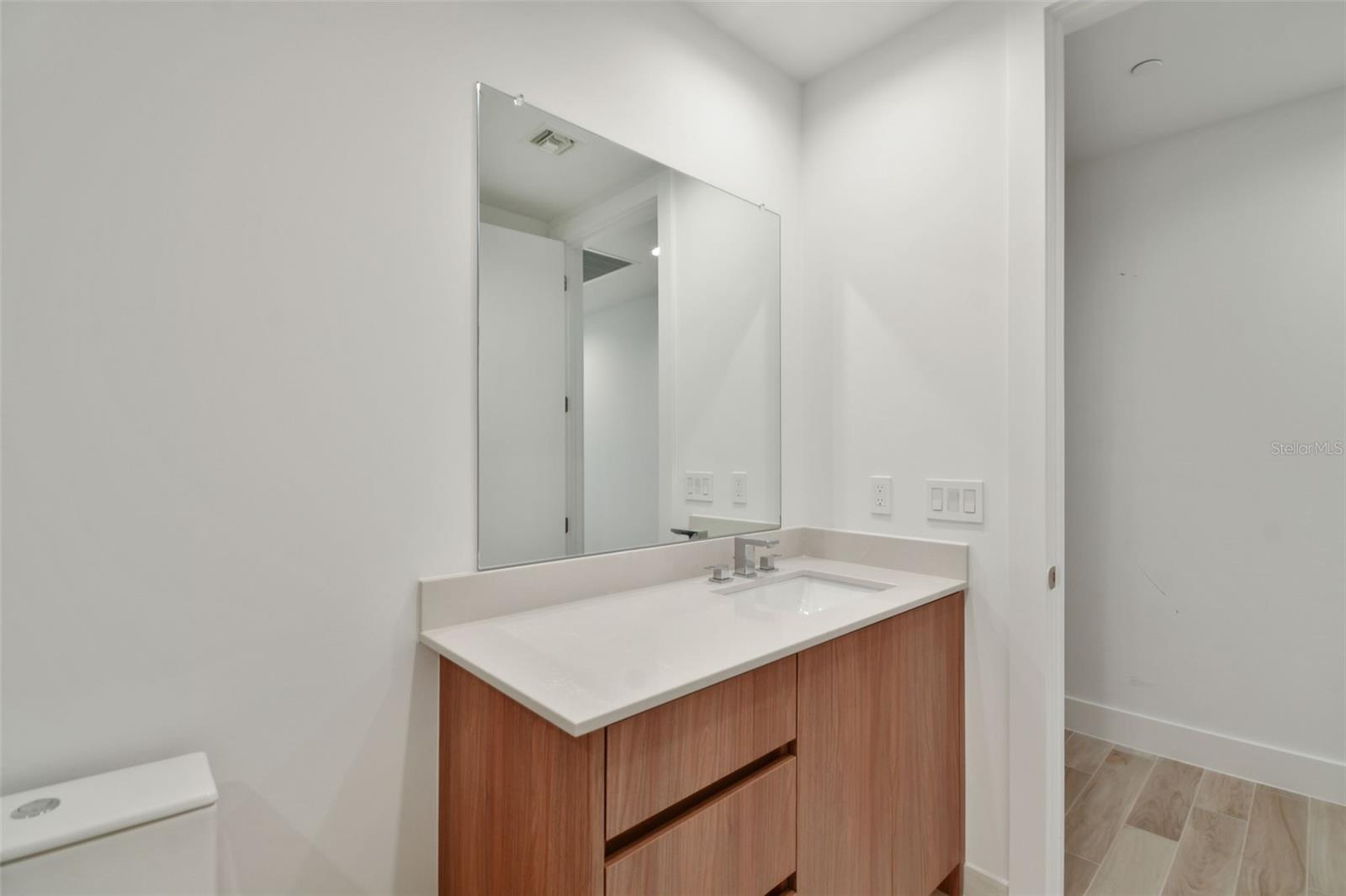 MARINA POINTE - Residential