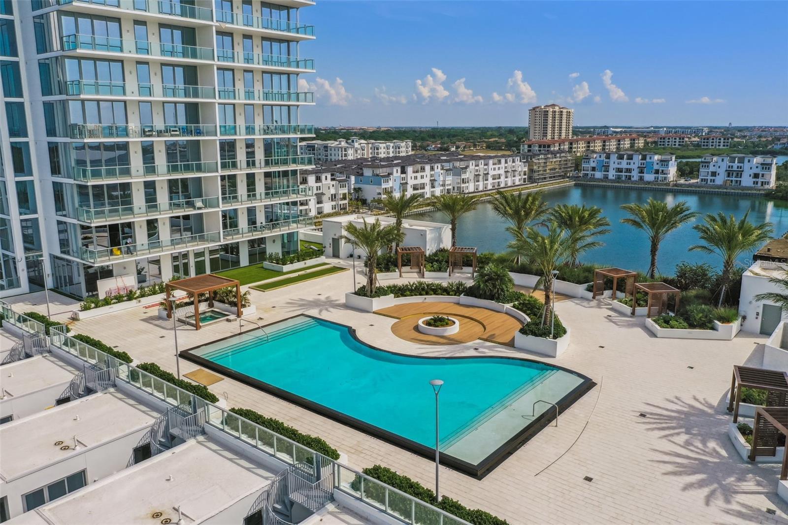 MARINA POINTE - Residential