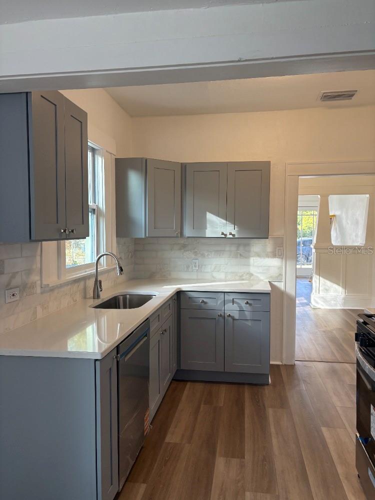 PLAZA PARK ADD CLEARWATER IMPROV CO CORR - Residential