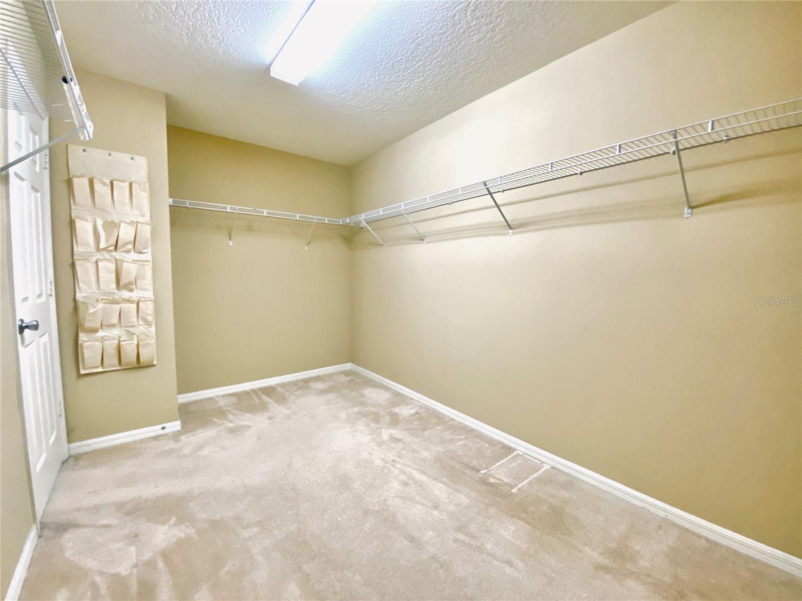 TAVARES LAKE ELSIE RESERVE - Residential Lease