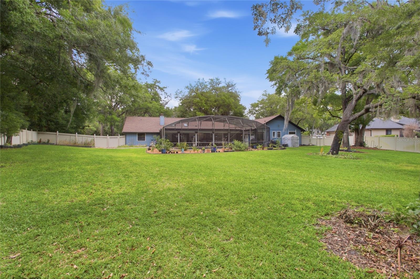 HANOVER WOODS - Residential