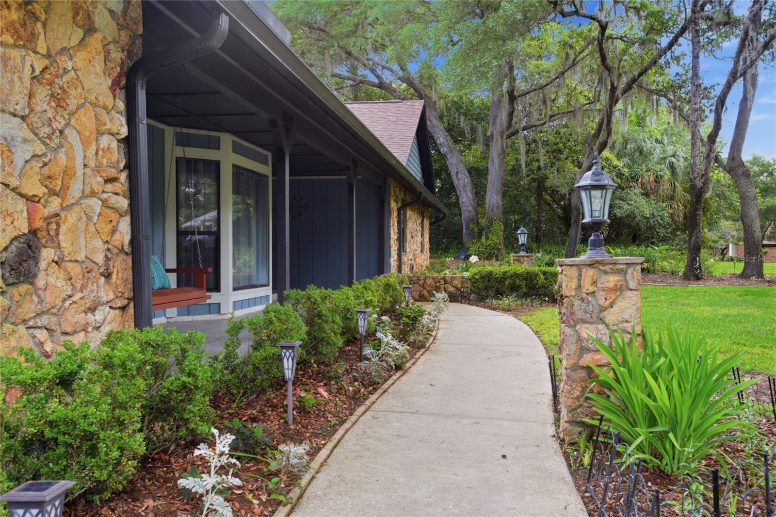 HANOVER WOODS - Residential